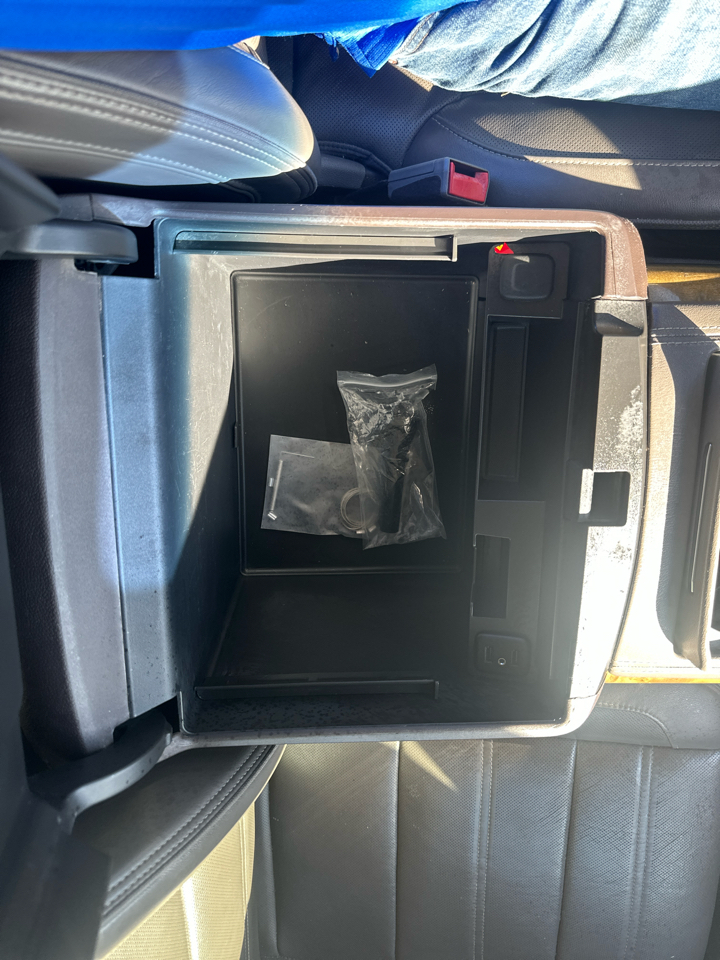 GMC Yukon XL 4WD 4dr Denali 2017