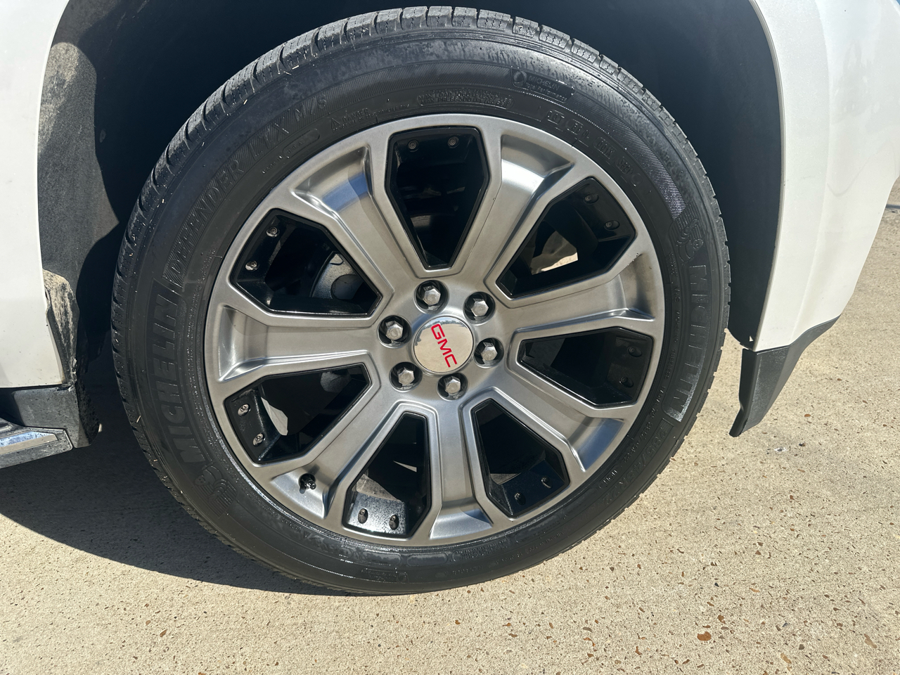 GMC Yukon XL 4WD 4dr Denali 2017