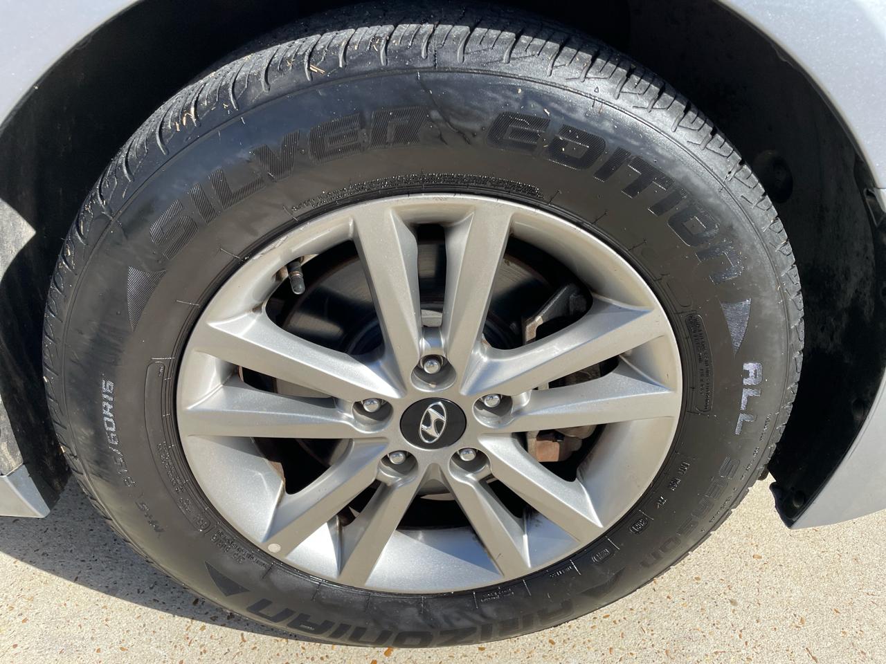 Hyundai Sonata 4dr Sdn 2.4L SE 2016