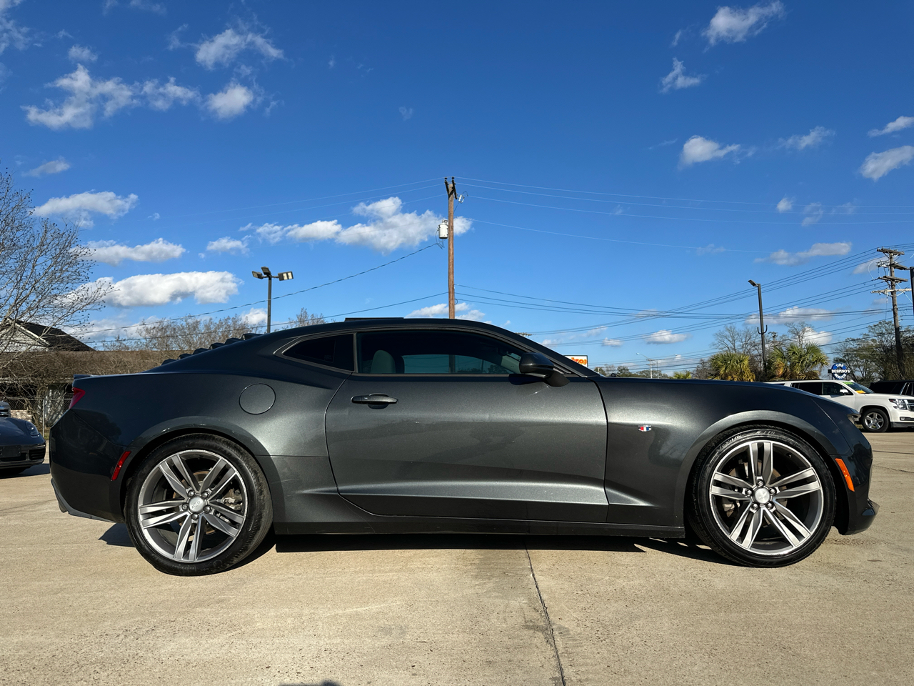 Chevrolet Camaro 2dr Cpe 1LT 2018