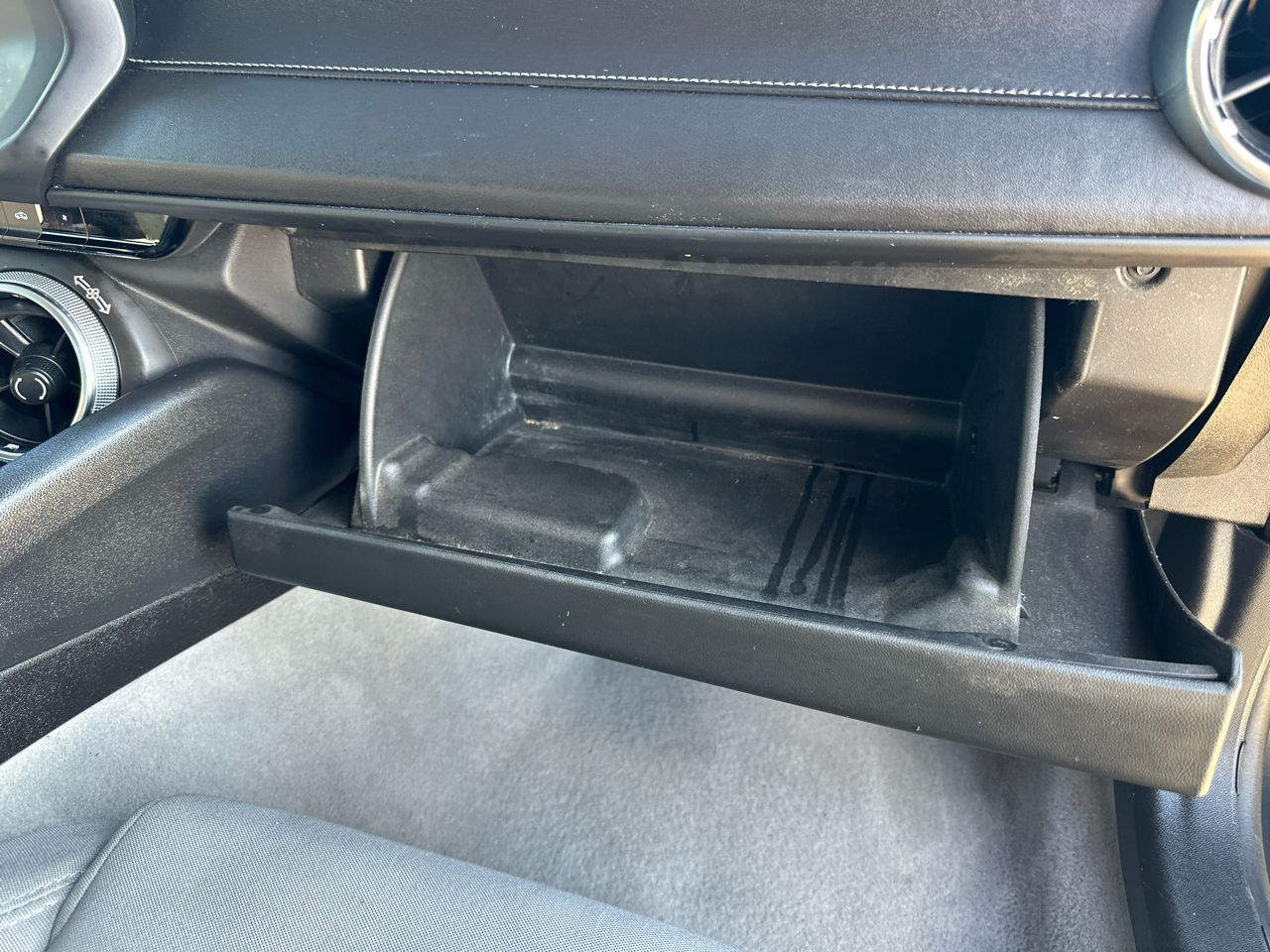 Chevrolet Camaro 2dr Cpe 1LT 2018