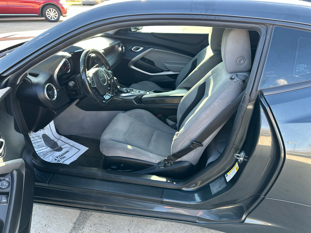 Chevrolet Camaro 2dr Cpe 1LT 2018