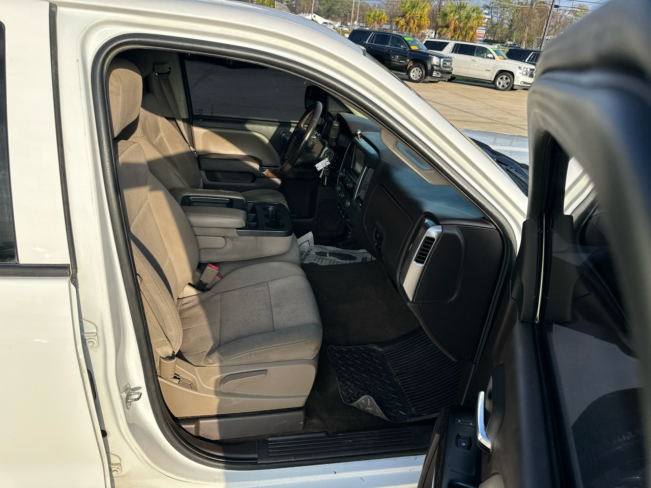 Chevrolet Silverado 1500 2WD Crew Cab 143.5" LT w/1LT 2015