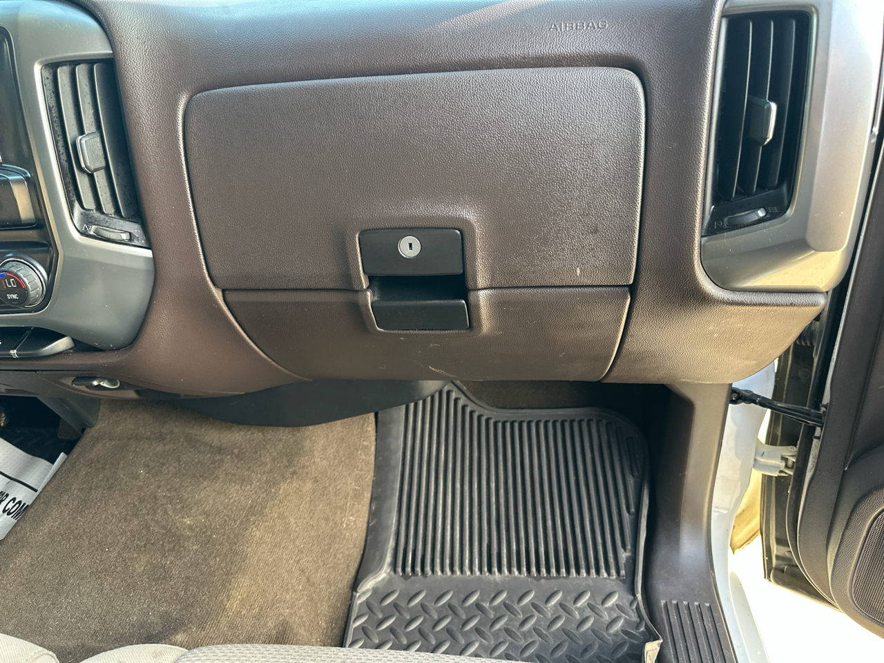 Chevrolet Silverado 1500 2WD Crew Cab 143.5" LT w/1LT 2015