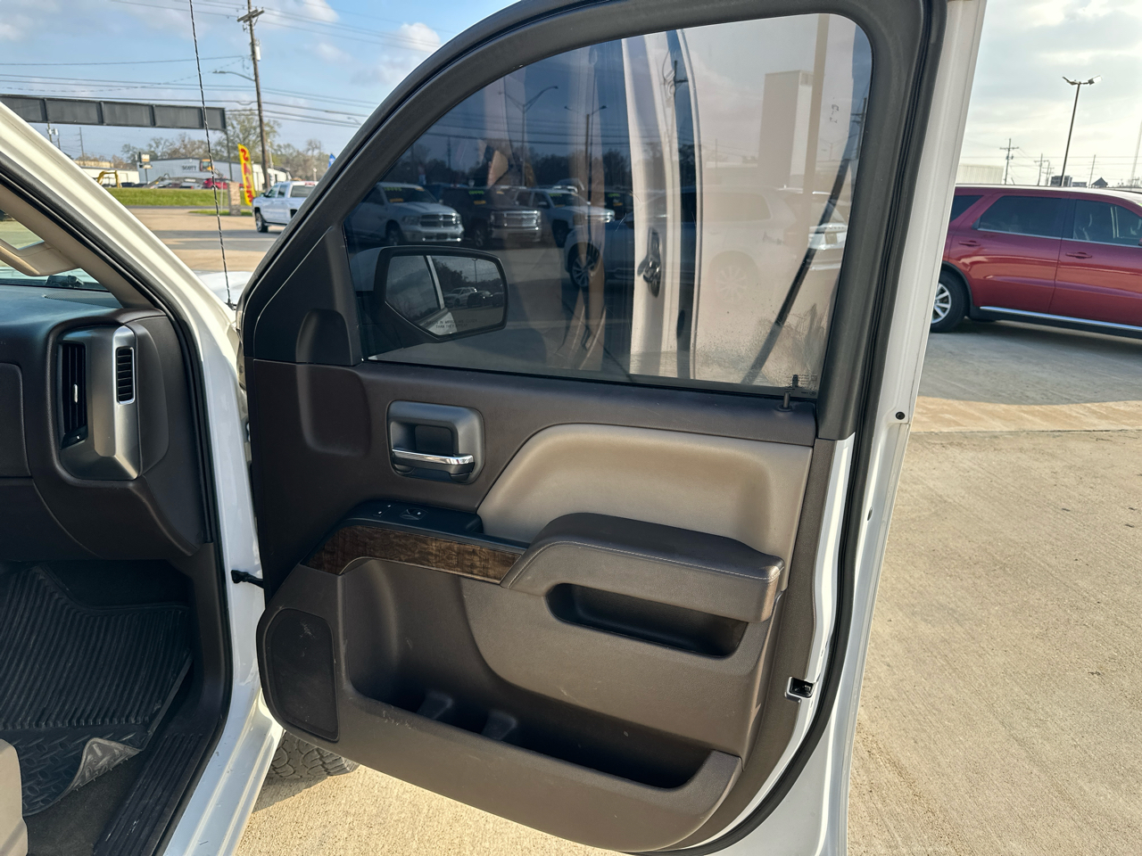 Chevrolet Silverado 1500 2WD Crew Cab 143.5" LT w/1LT 2015