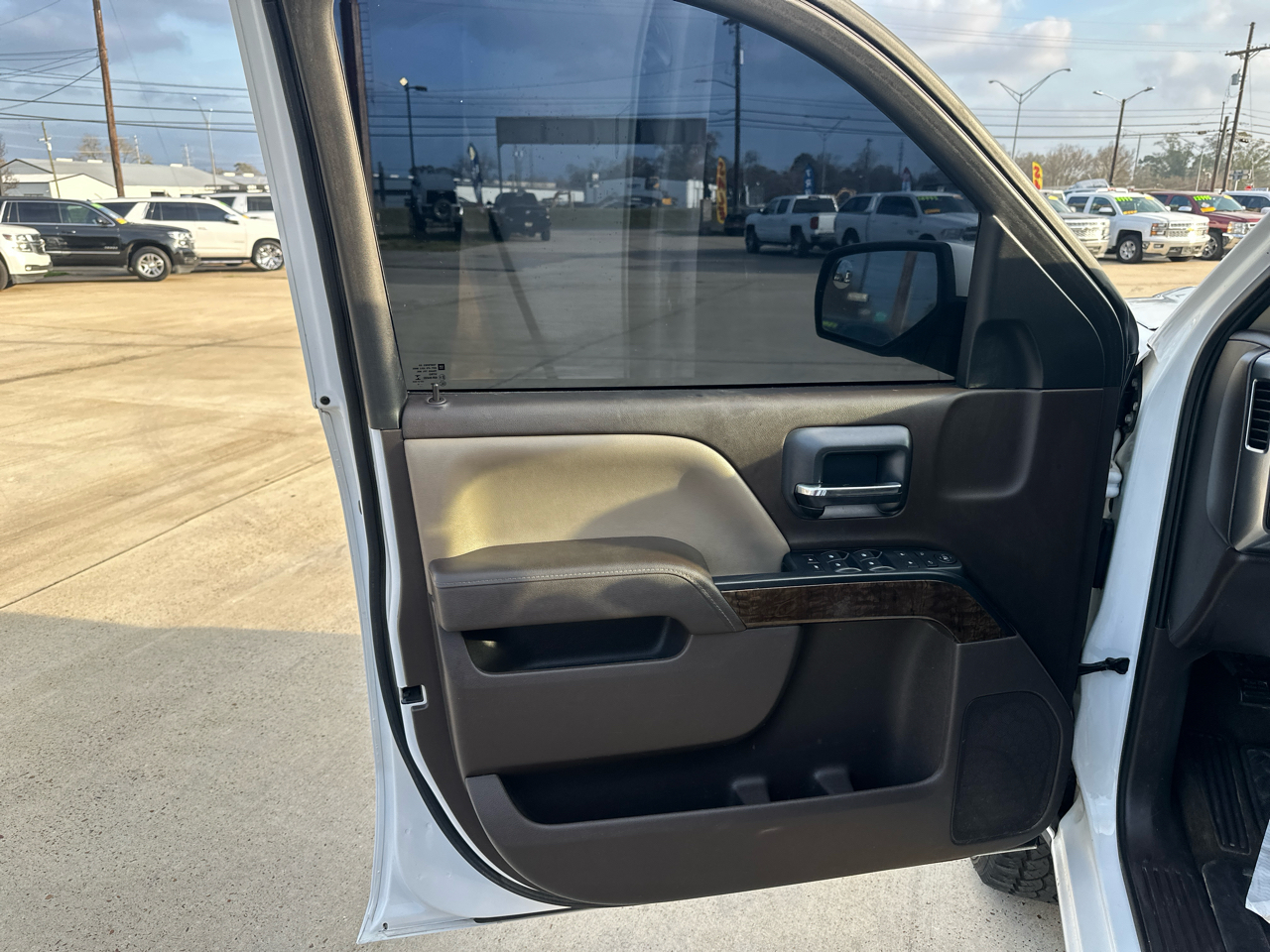 Chevrolet Silverado 1500 2WD Crew Cab 143.5" LT w/1LT 2015