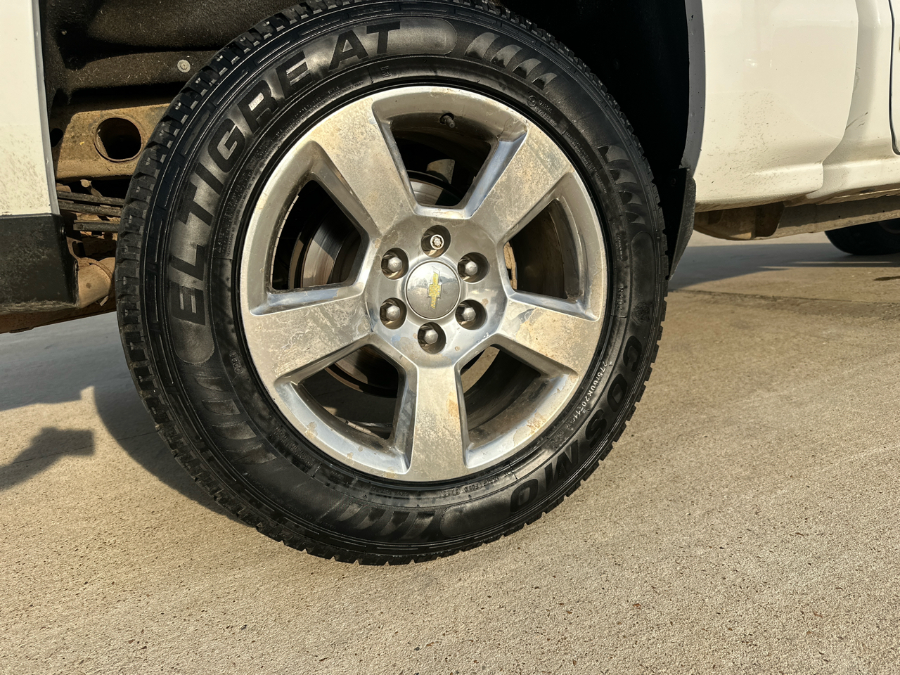 Chevrolet Silverado 1500 2WD Crew Cab 143.5" LT w/1LT 2015