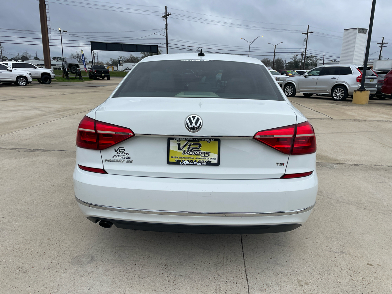 Volkswagen Passat 4dr Sdn 1.8T Auto SE 2016