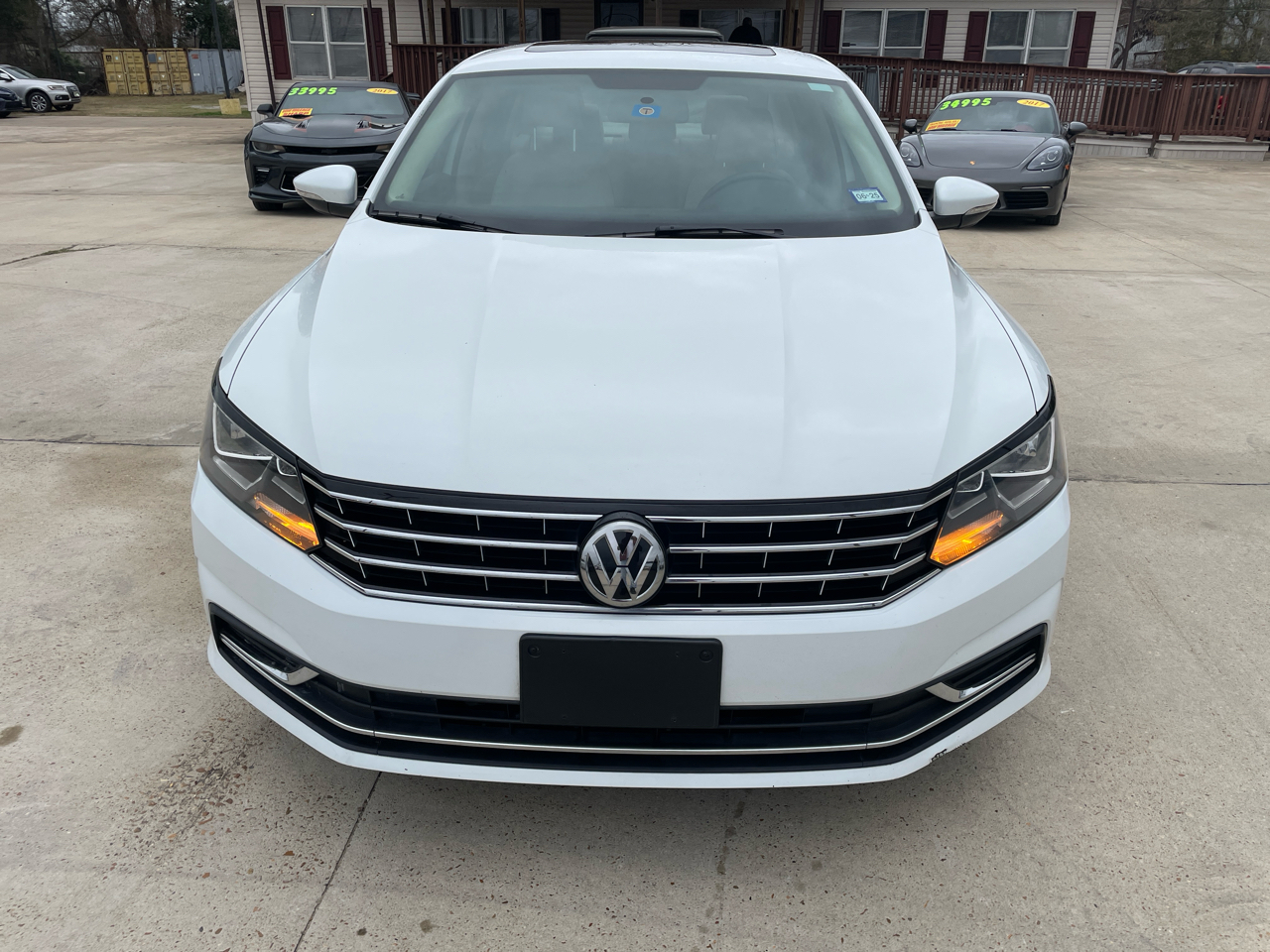 Volkswagen Passat 4dr Sdn 1.8T Auto SE 2016