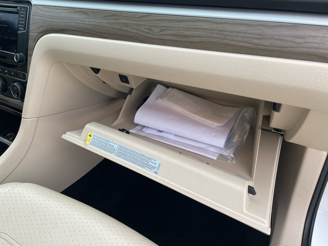 Volkswagen Passat 4dr Sdn 1.8T Auto SE 2016