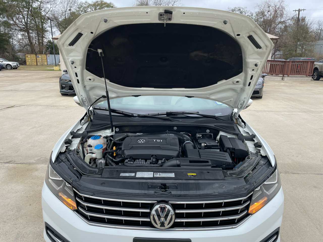 Volkswagen Passat 4dr Sdn 1.8T Auto SE 2016