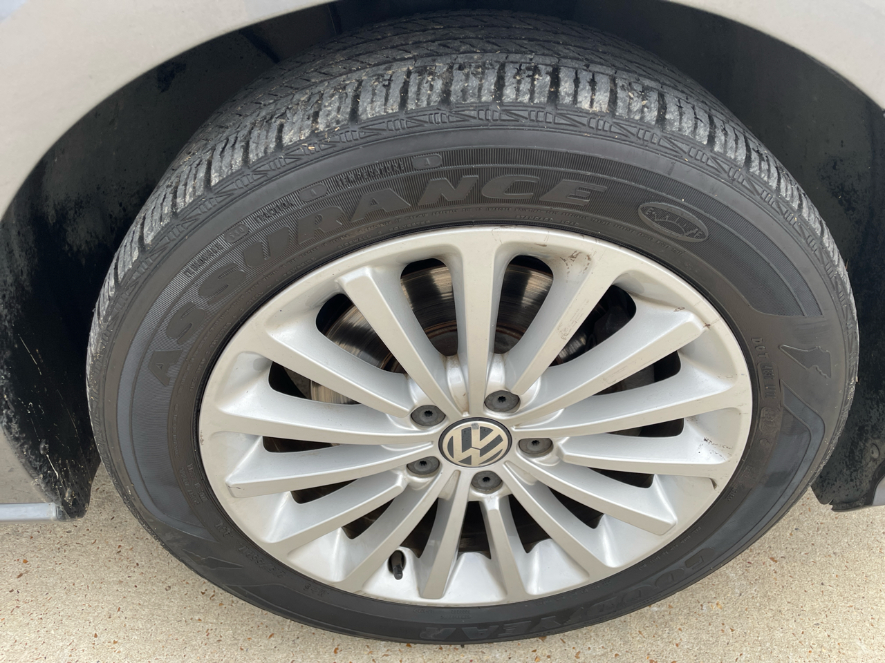 Volkswagen Passat 4dr Sdn 1.8T Auto SE PZEV 2016