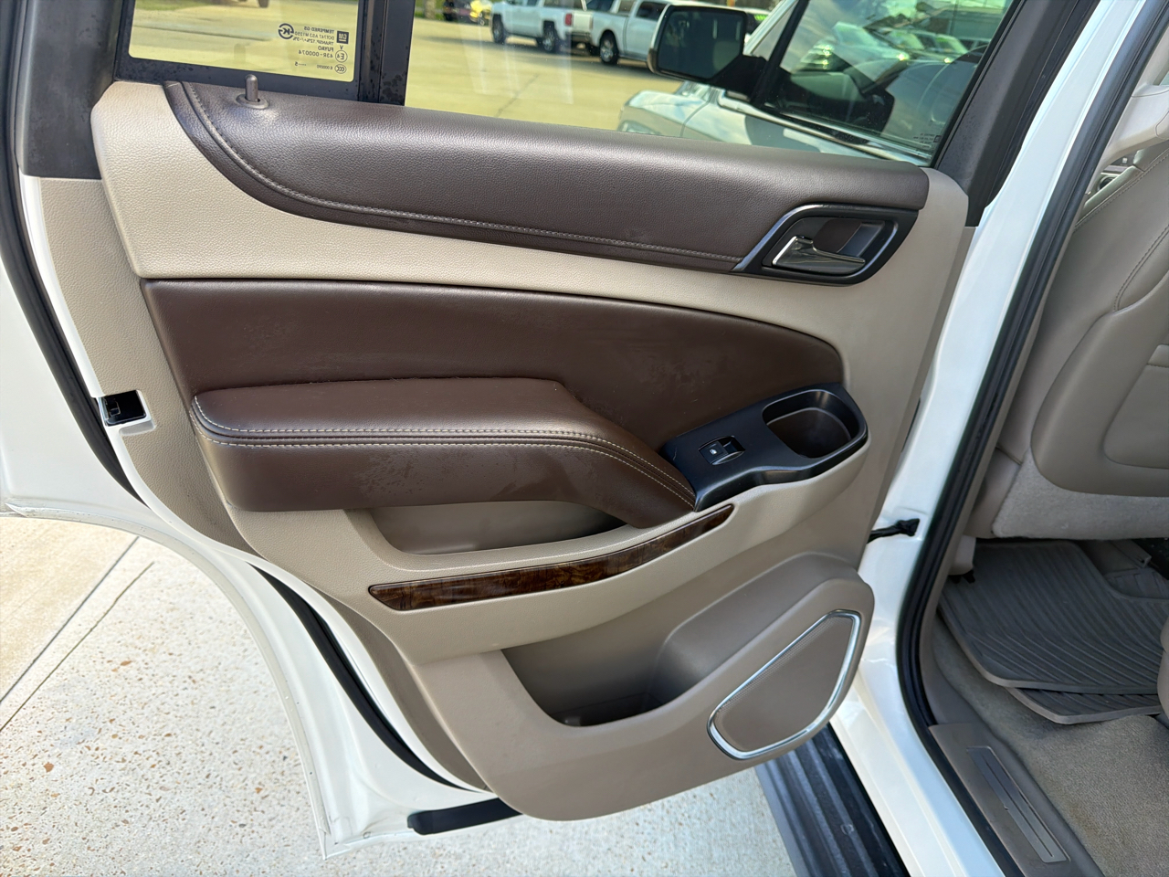 Chevrolet Tahoe 2WD 4dr LT 2015