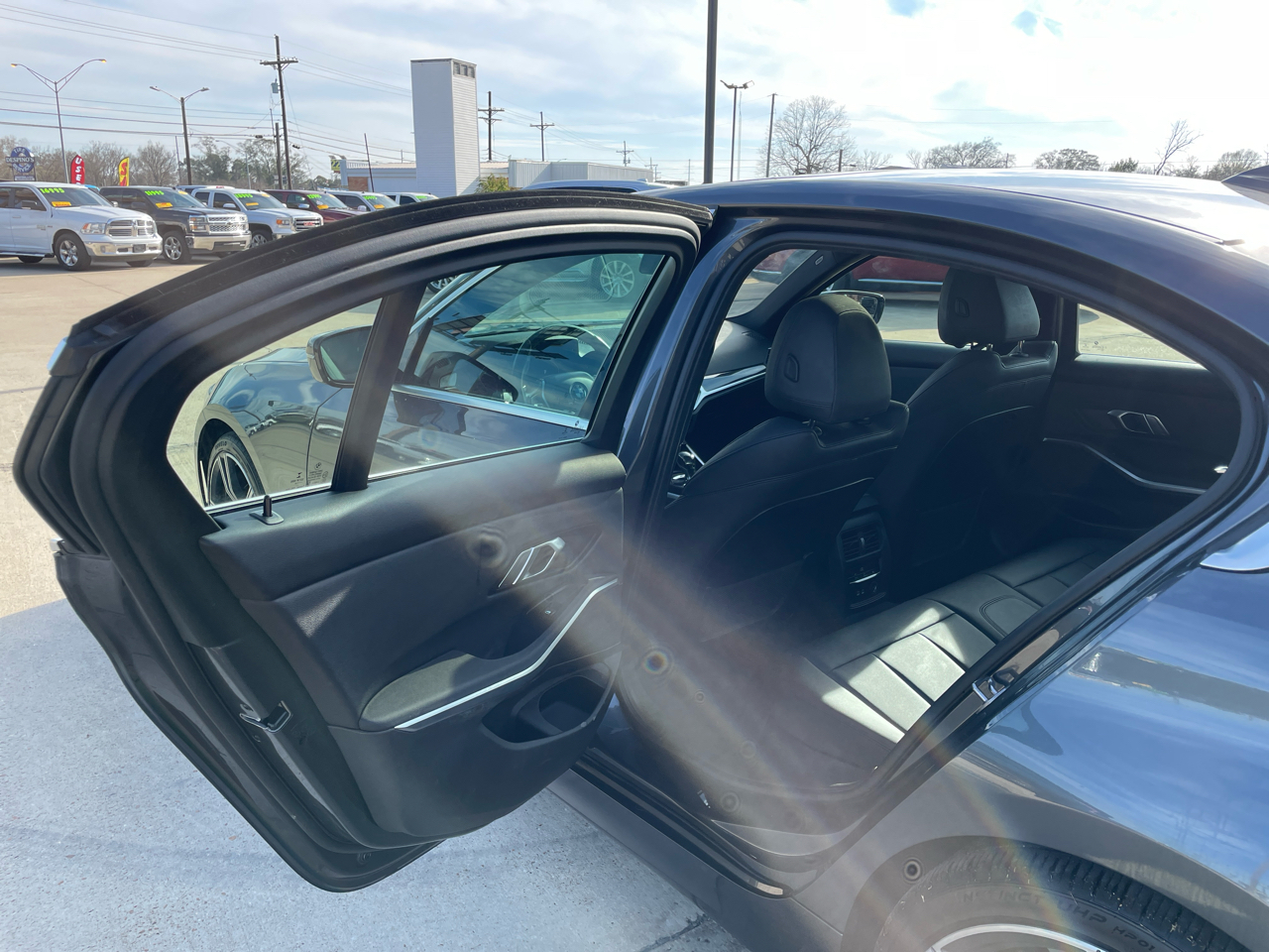 BMW 3 Series 330i Sedan North America 2019