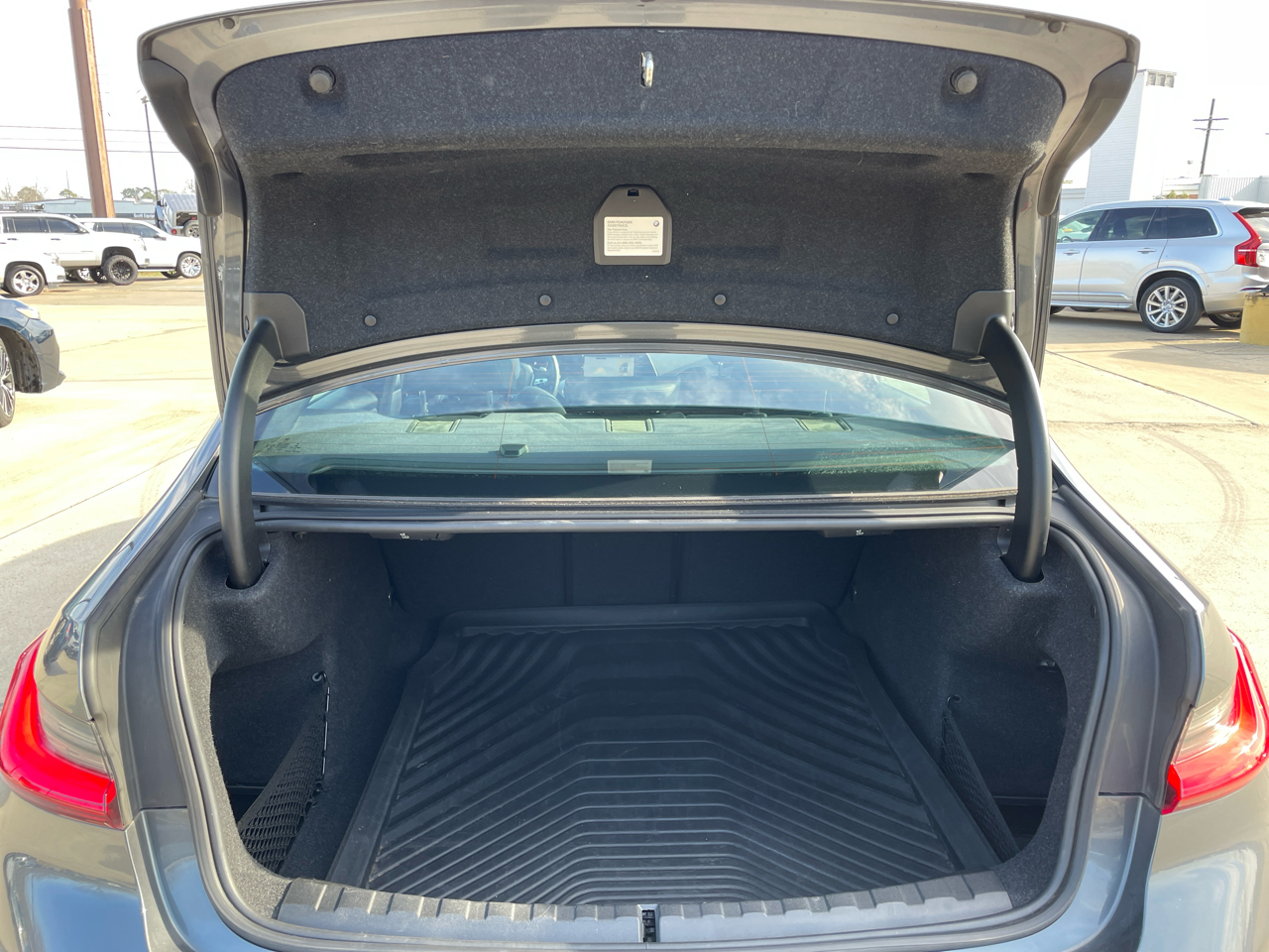 BMW 3 Series 330i Sedan North America 2019