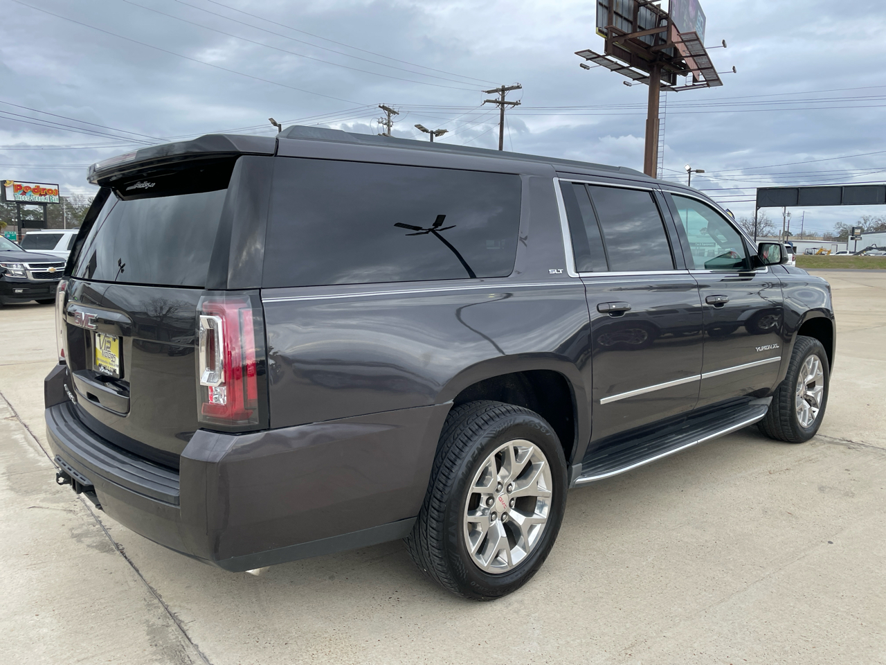 GMC Yukon XL 2WD 4dr SLT 2015