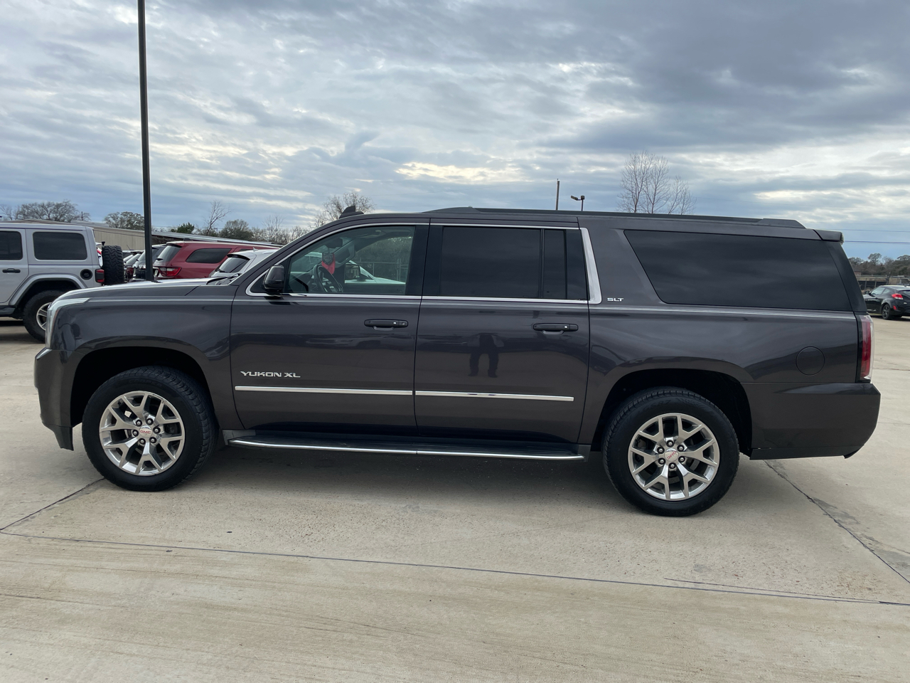 GMC Yukon XL 2WD 4dr SLT 2015