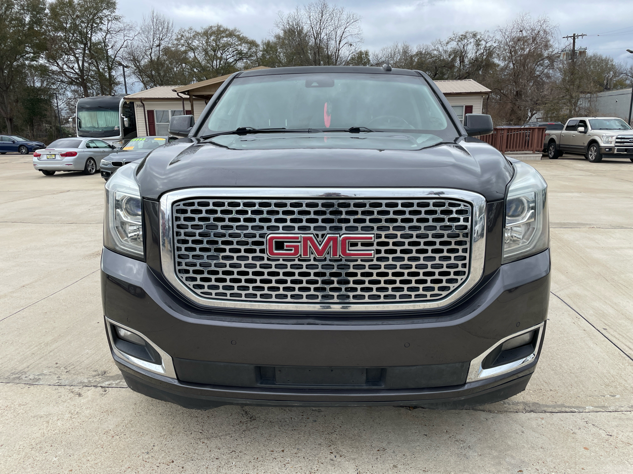 GMC Yukon XL 2WD 4dr SLT 2015