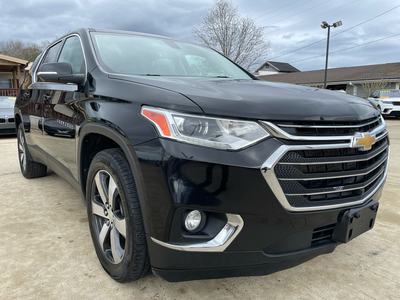 Chevrolet Traverse FWD 4dr LT Leather 2021