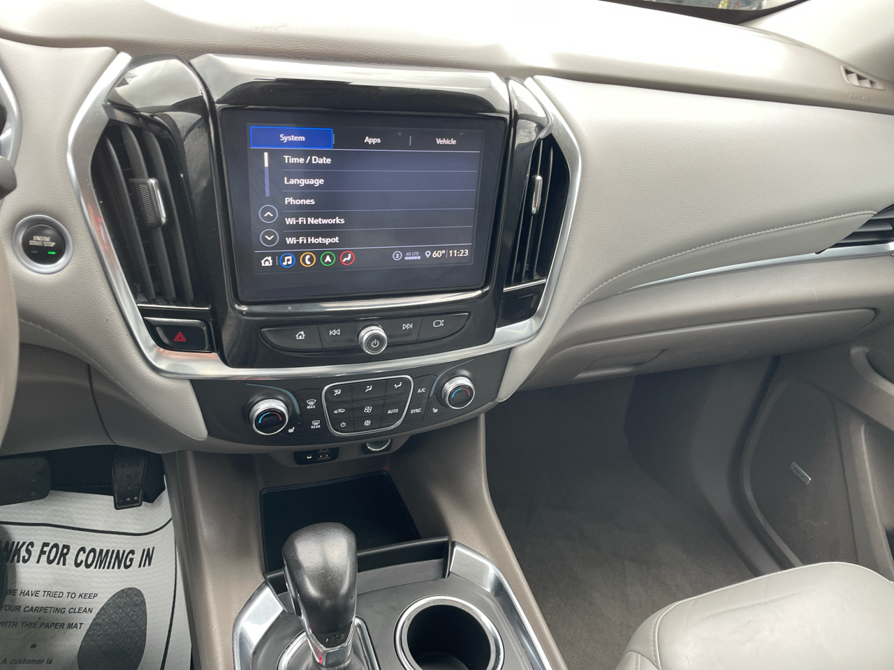 Chevrolet Traverse FWD 4dr LT Leather 2021