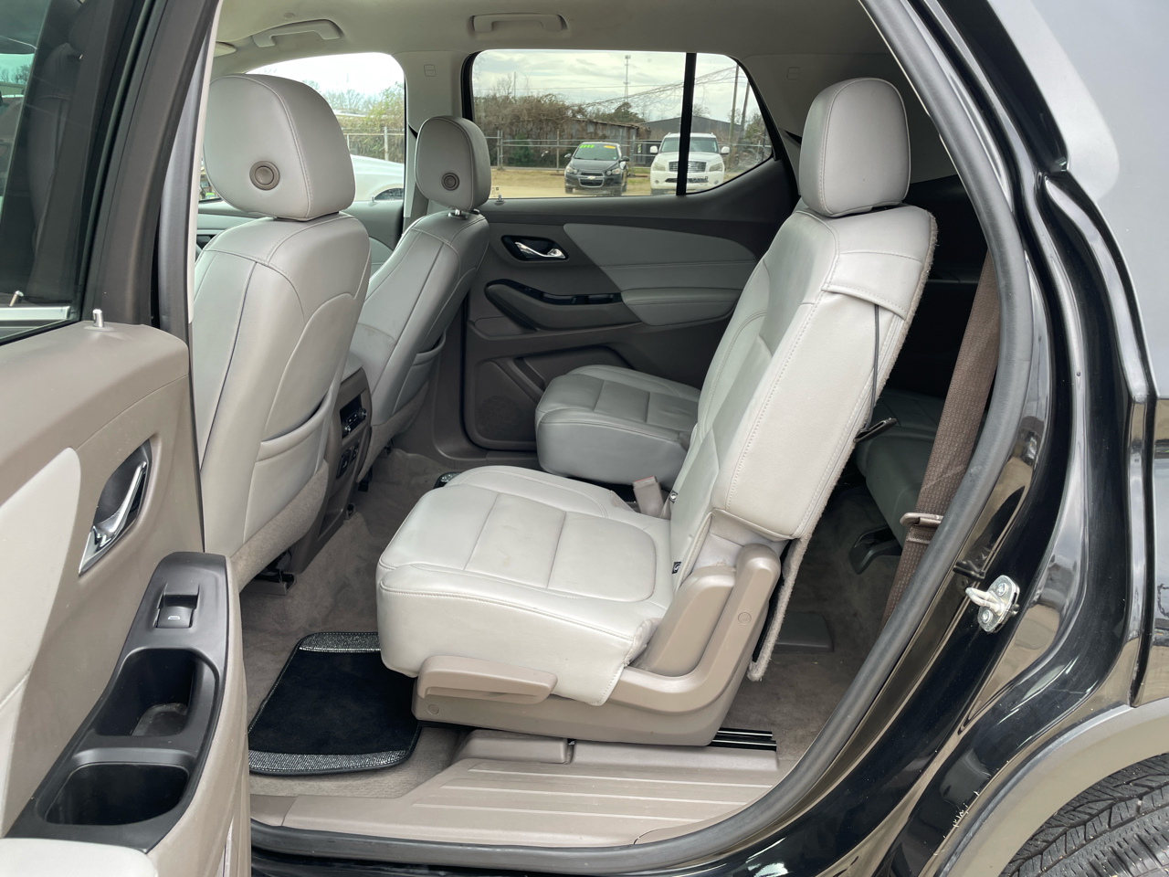 Chevrolet Traverse FWD 4dr LT Leather 2021