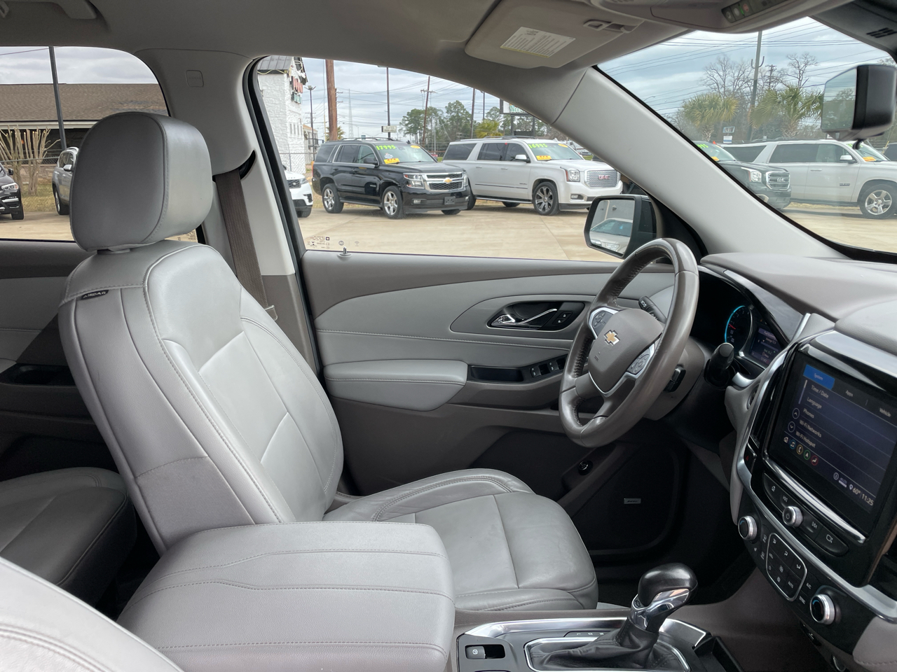 Chevrolet Traverse FWD 4dr LT Leather 2021