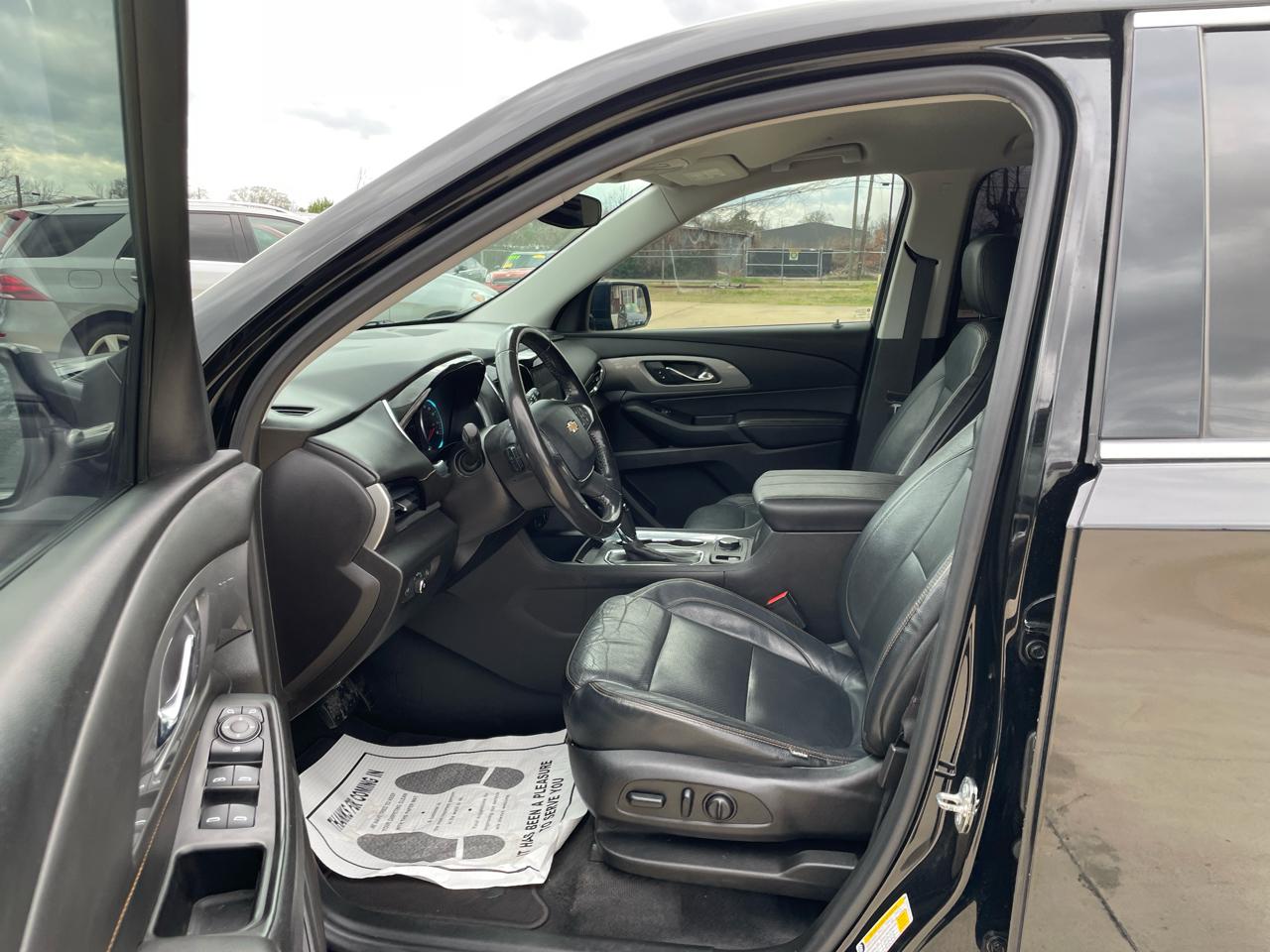 Chevrolet Traverse FWD 4dr LT Cloth w/1LT 2018