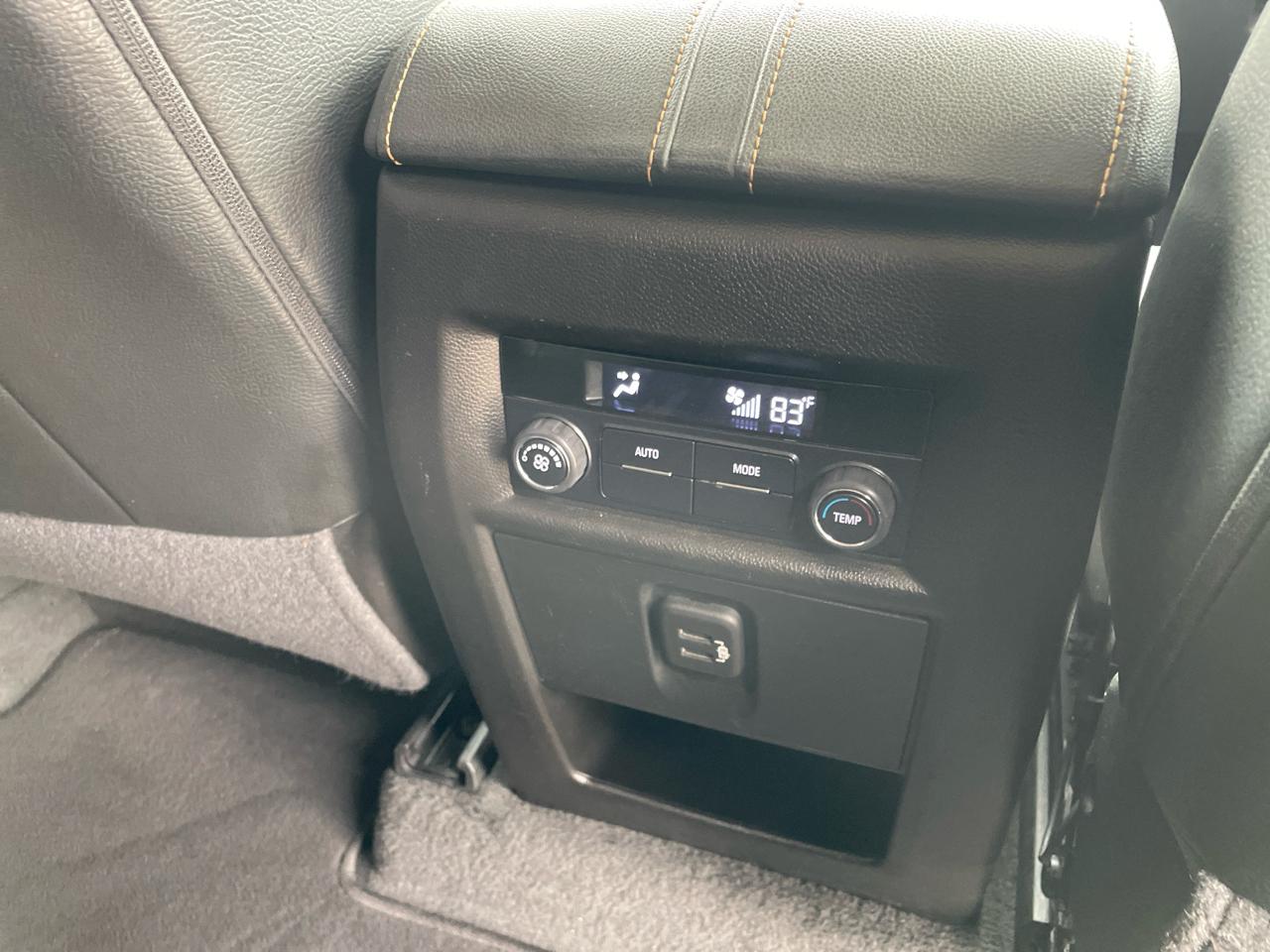 Chevrolet Traverse FWD 4dr LT Cloth w/1LT 2018