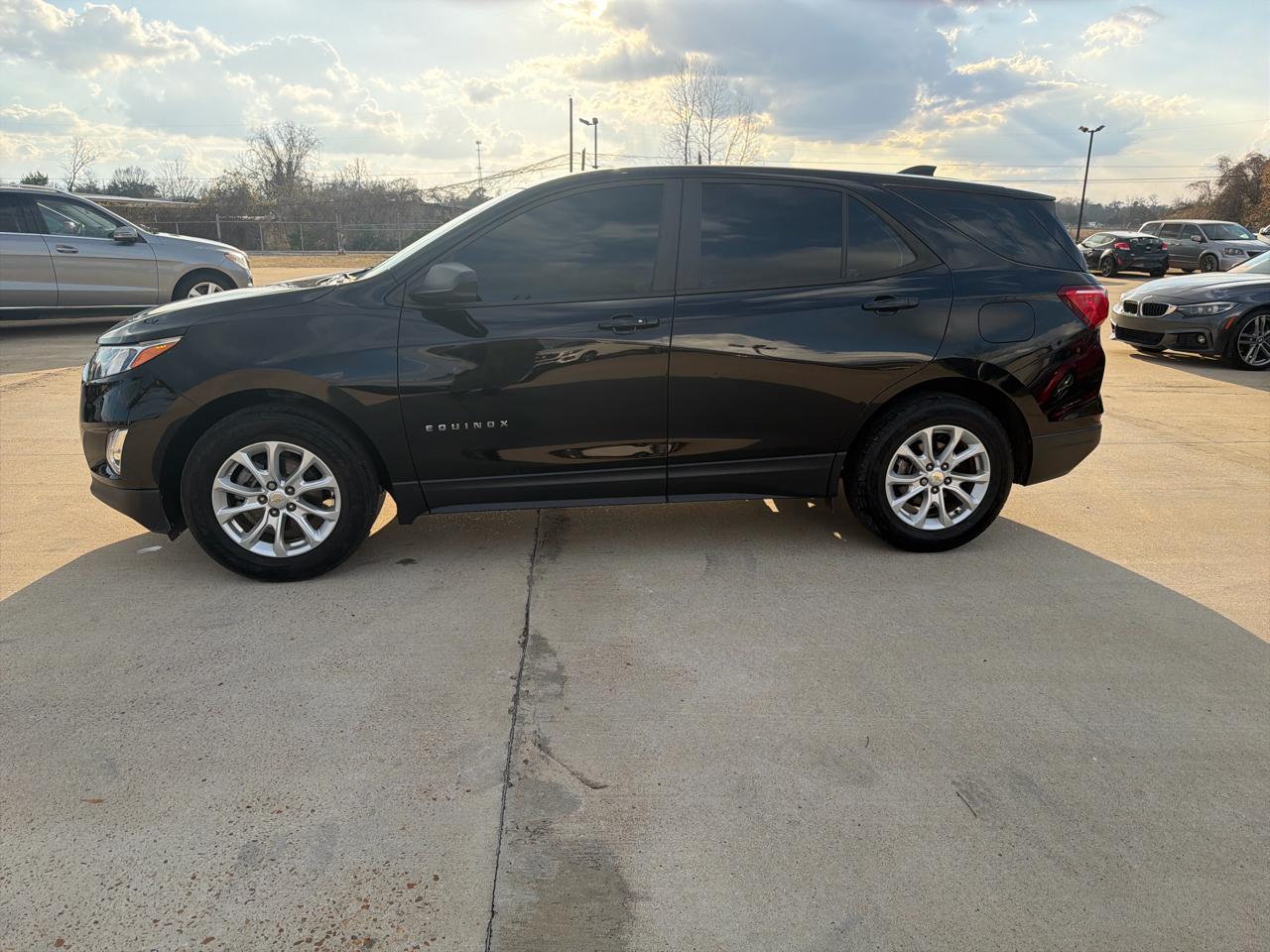 Chevrolet Equinox FWD 4dr LS w/1LS 2020