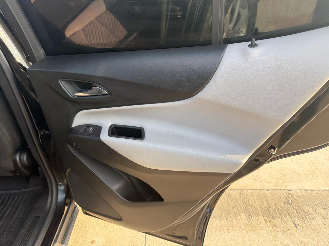 Chevrolet Equinox FWD 4dr LS w/1LS 2020