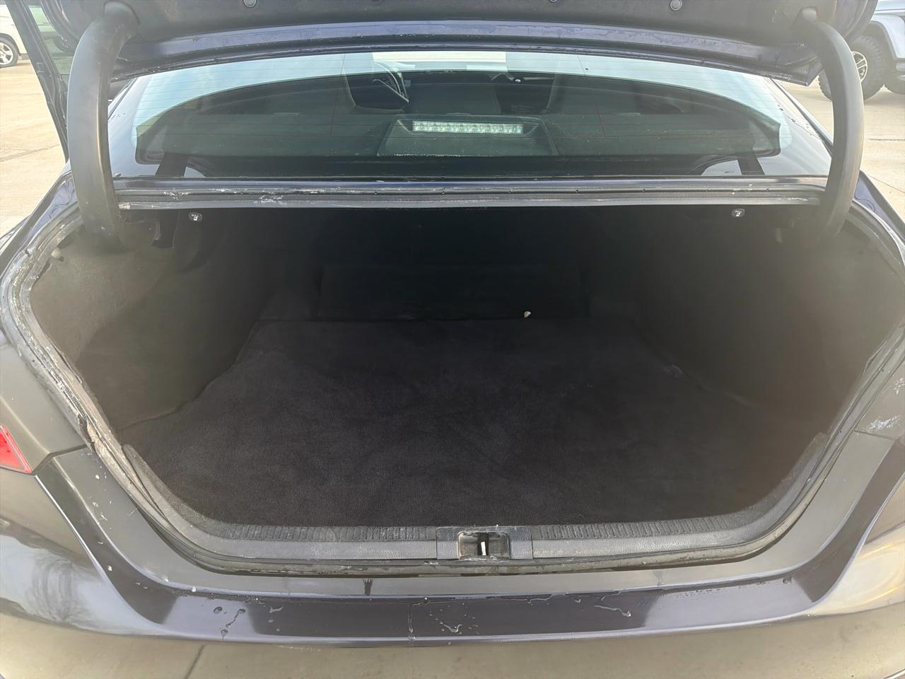 Toyota Camry SE Auto (Natl) 2021