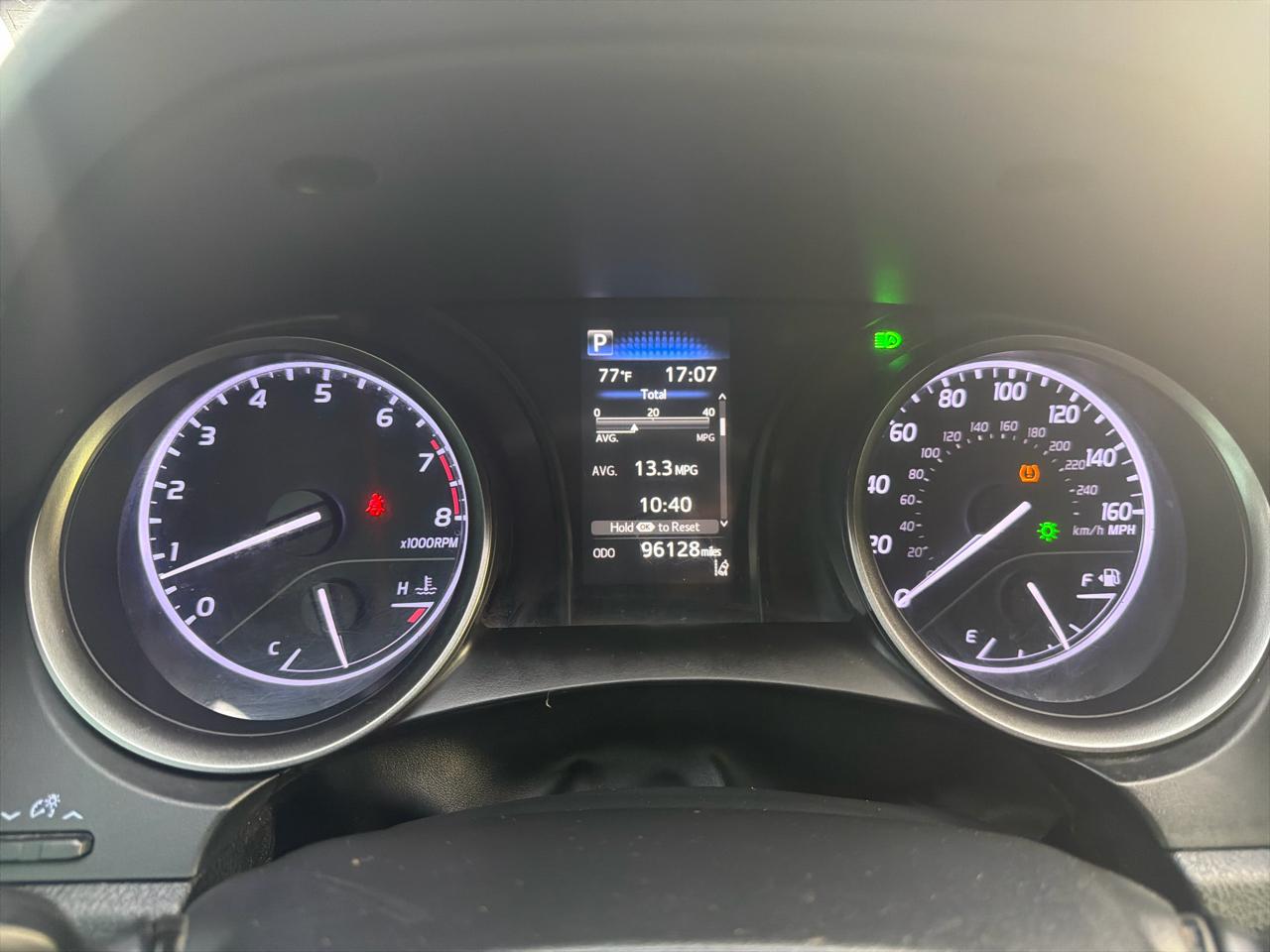 Toyota Camry SE Auto (Natl) 2021