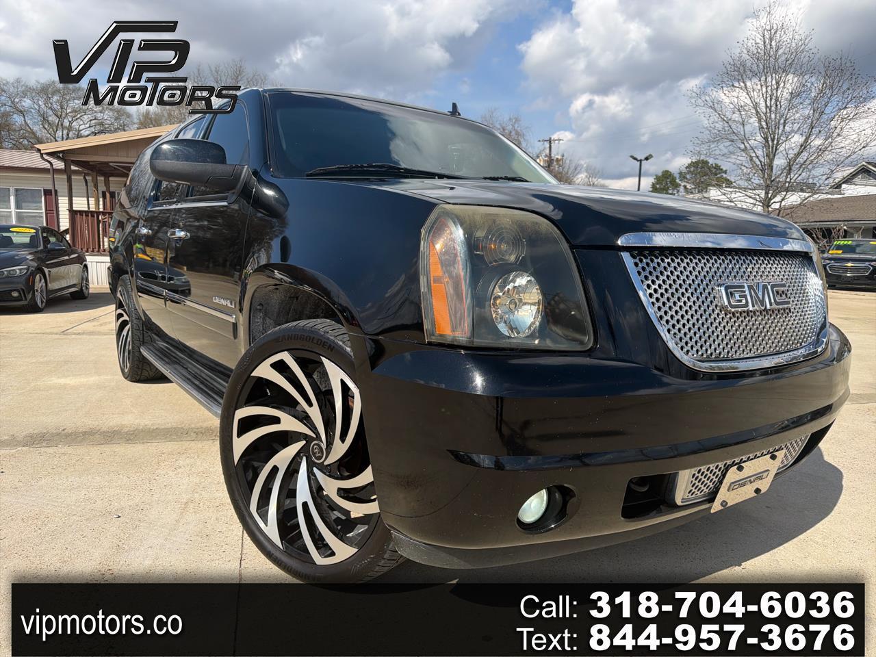 GMC Yukon XL AWD 4dr 1500 Denali 2010
