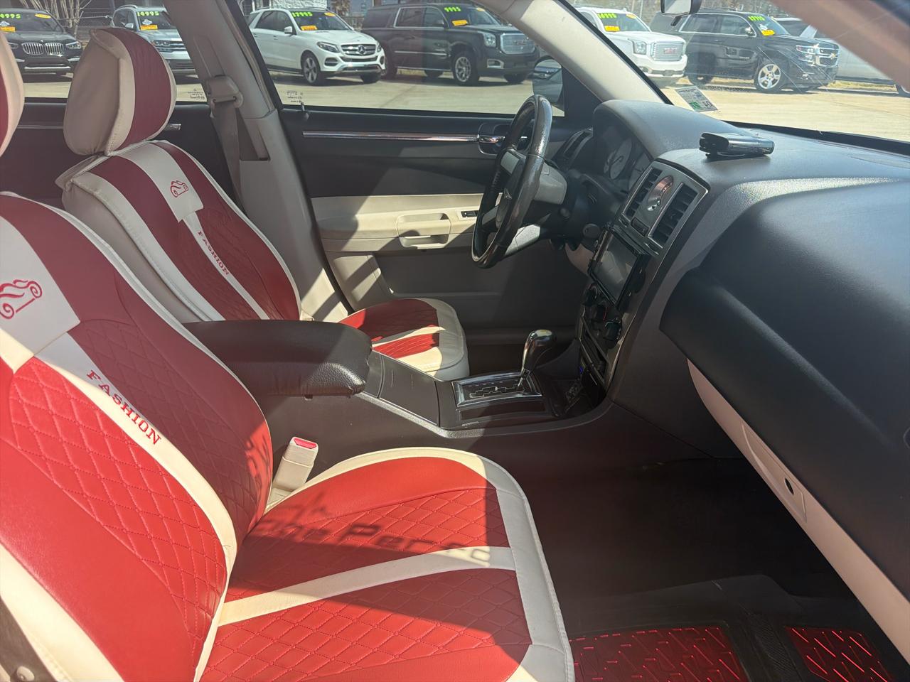 Chrysler 300 4dr Sdn 300 Touring 2006