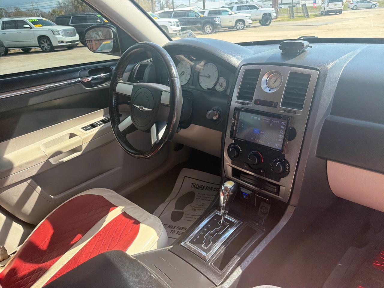 Chrysler 300 4dr Sdn 300 Touring 2006