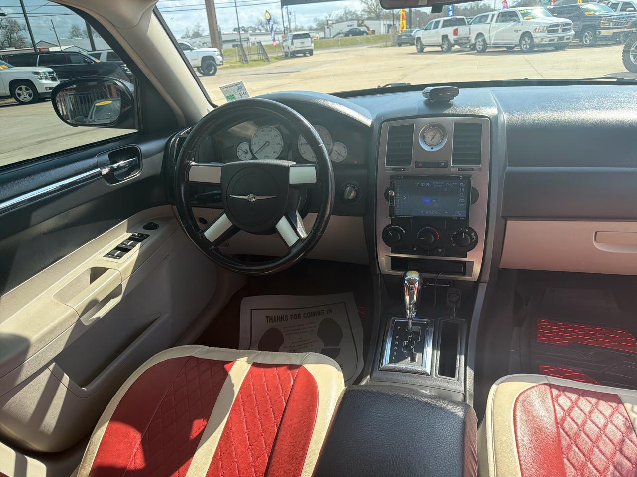 Chrysler 300 4dr Sdn 300 Touring 2006