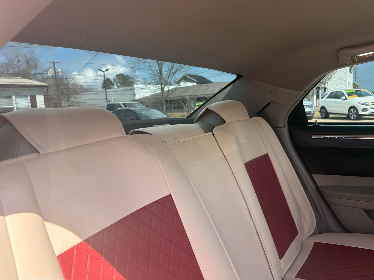 Chrysler 300 4dr Sdn 300 Touring 2006