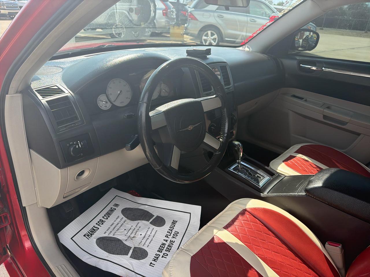 Chrysler 300 4dr Sdn 300 Touring 2006