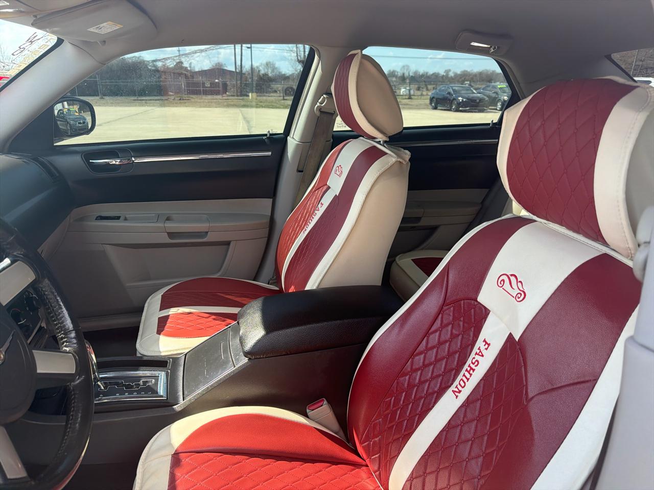 Chrysler 300 4dr Sdn 300 Touring 2006