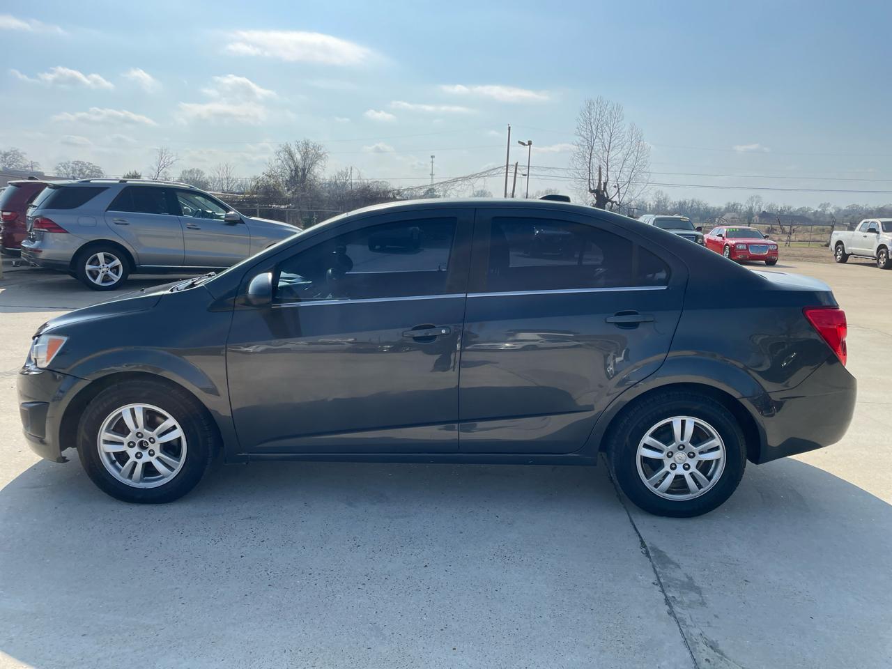 Chevrolet Sonic 4dr Sdn Auto LT 2016