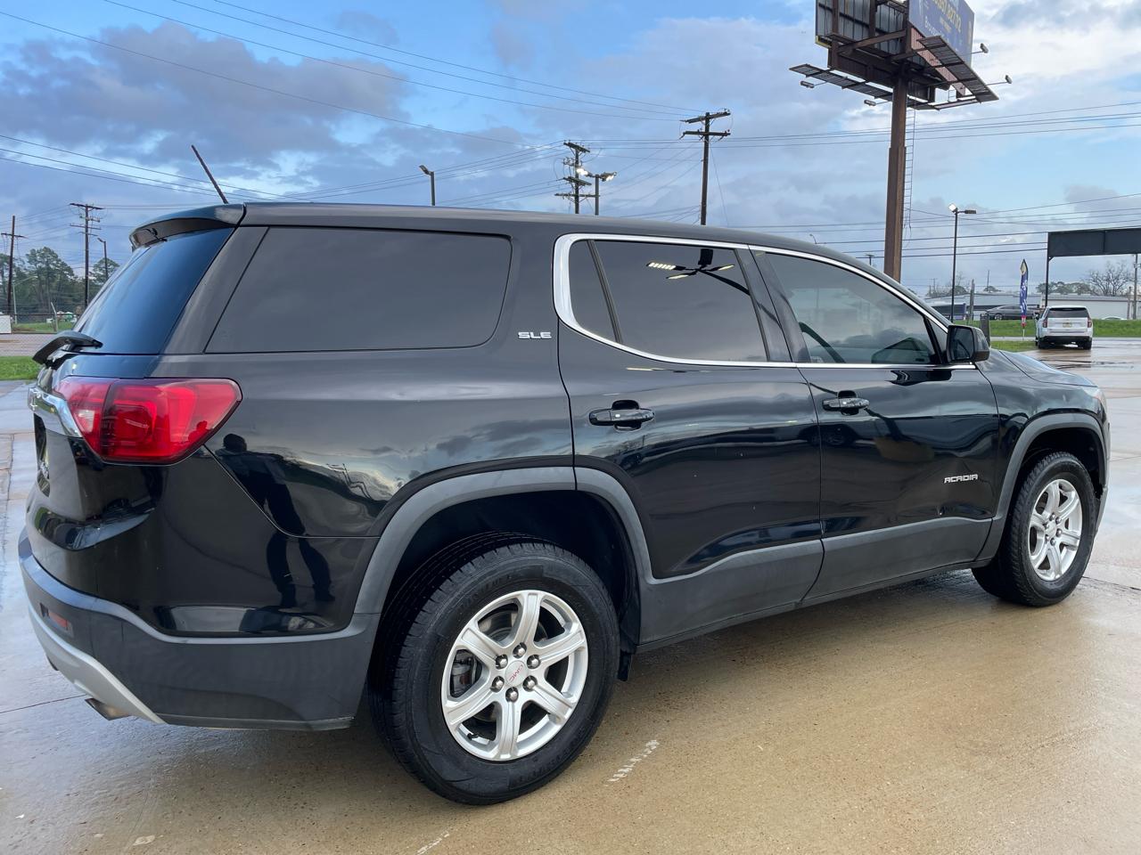 GMC Acadia FWD 4dr SLE w/SLE-1 2018