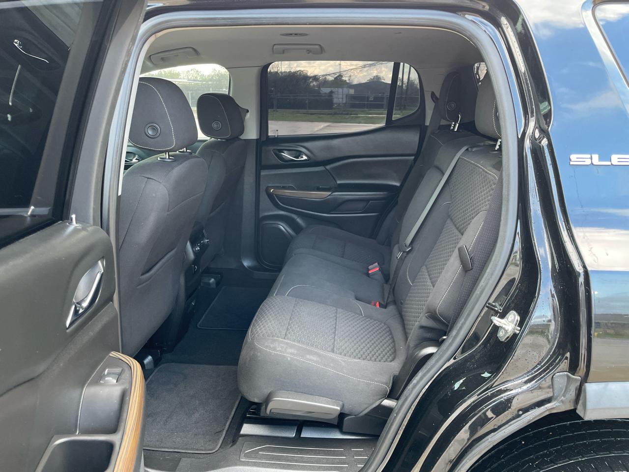 GMC Acadia FWD 4dr SLE w/SLE-1 2018