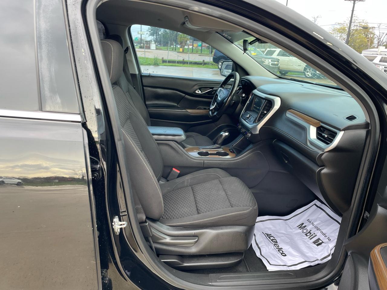 GMC Acadia FWD 4dr SLE w/SLE-1 2018