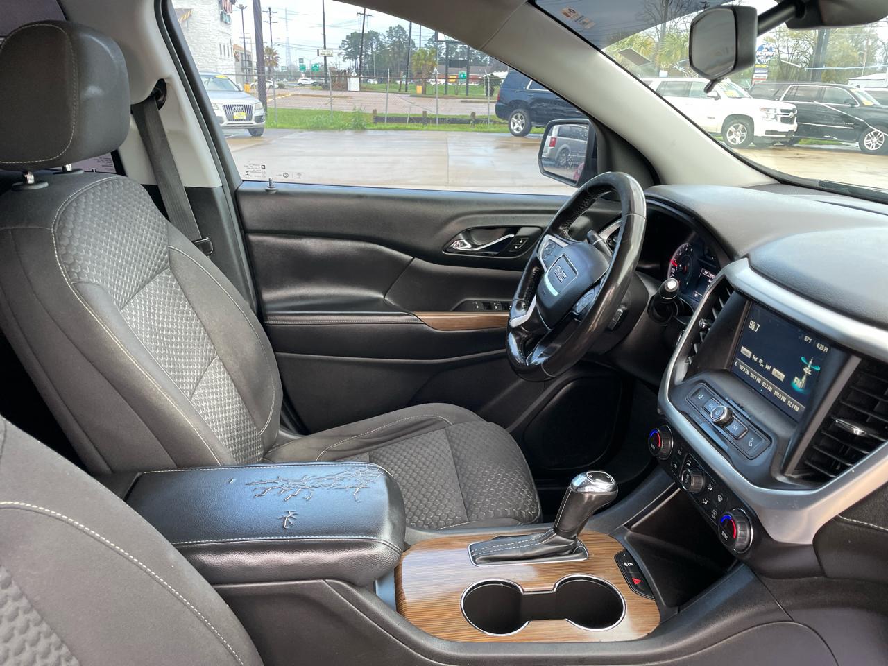 GMC Acadia FWD 4dr SLE w/SLE-1 2018