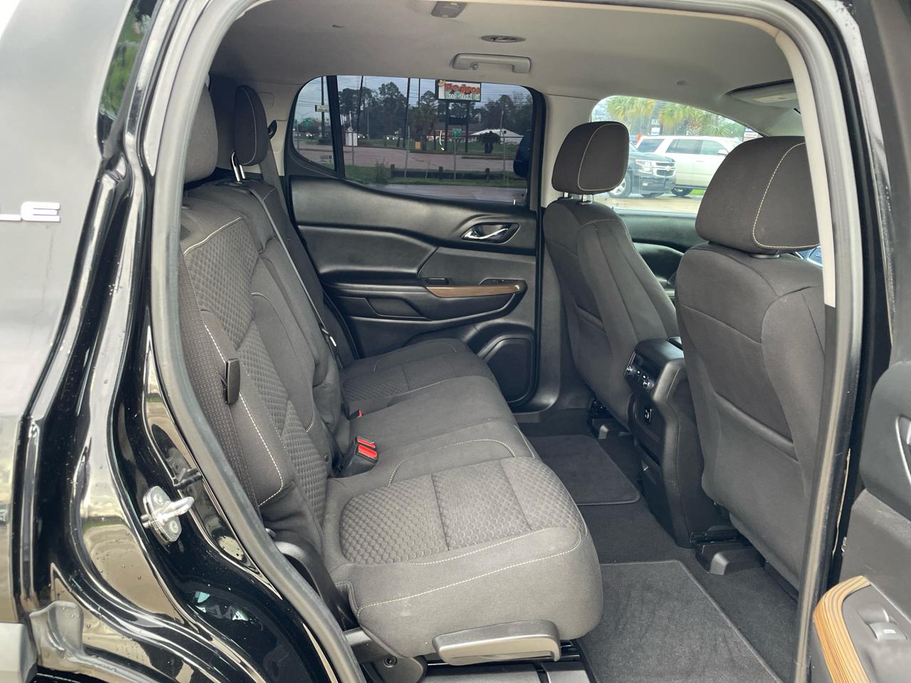 GMC Acadia FWD 4dr SLE w/SLE-1 2018