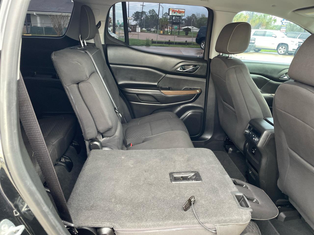 GMC Acadia FWD 4dr SLE w/SLE-1 2018