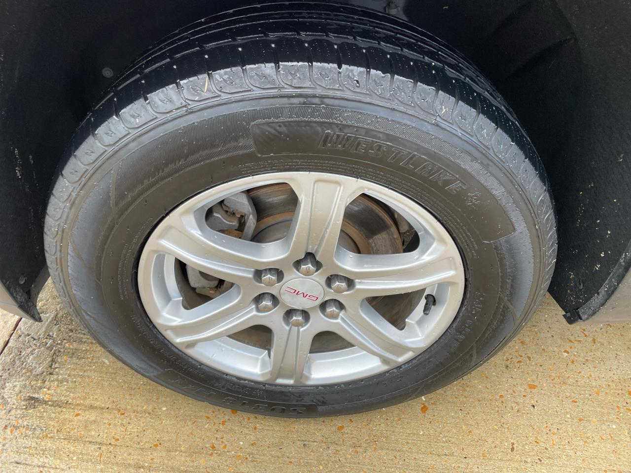 GMC Acadia FWD 4dr SLE w/SLE-1 2018