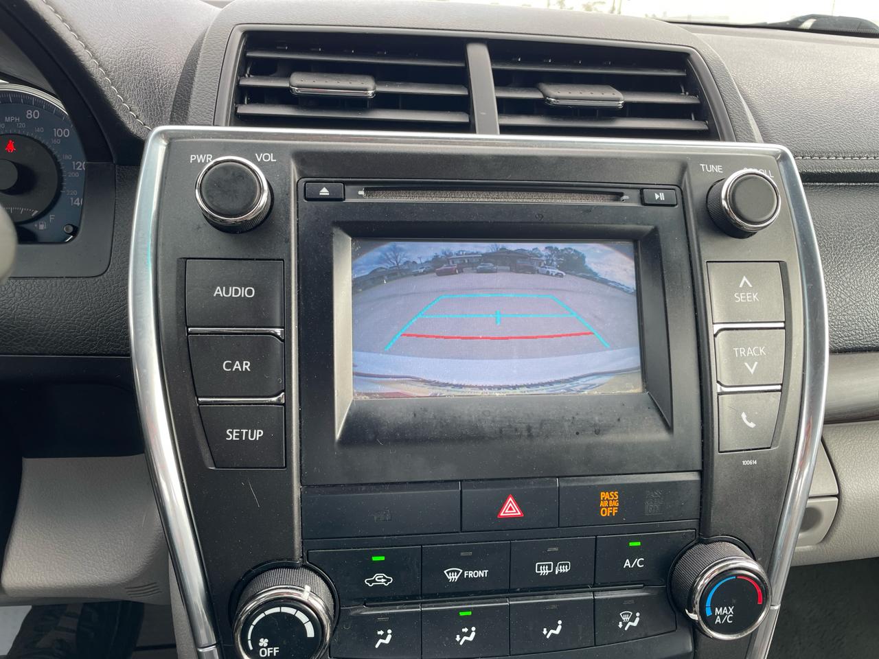 Toyota Camry LE Auto (Natl) 2017