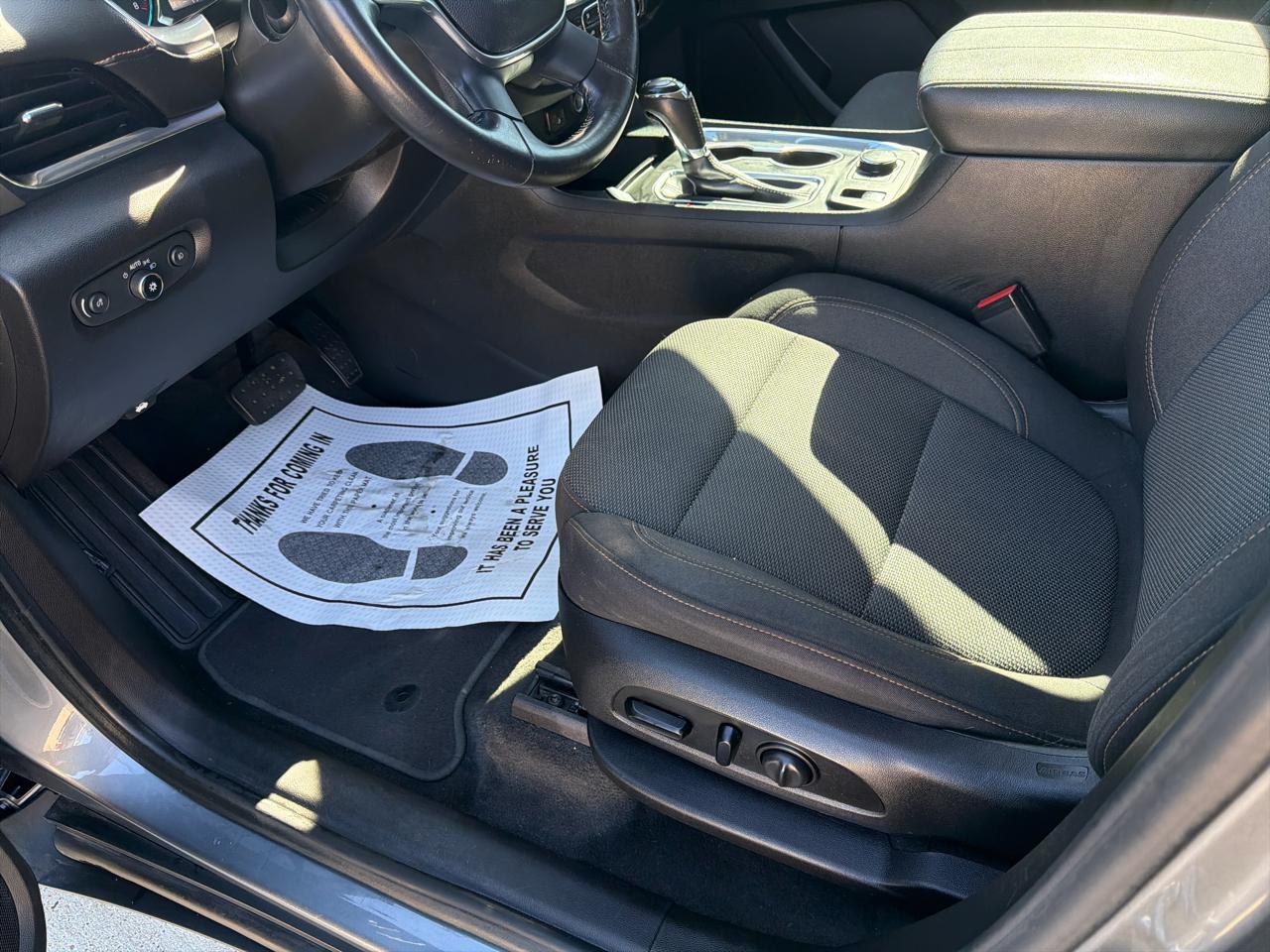 Chevrolet Traverse FWD 4dr LT Cloth w/1LT 2020