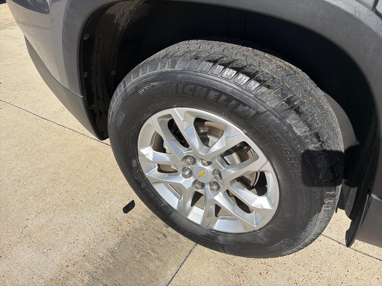 Chevrolet Traverse FWD 4dr LT Cloth w/1LT 2020